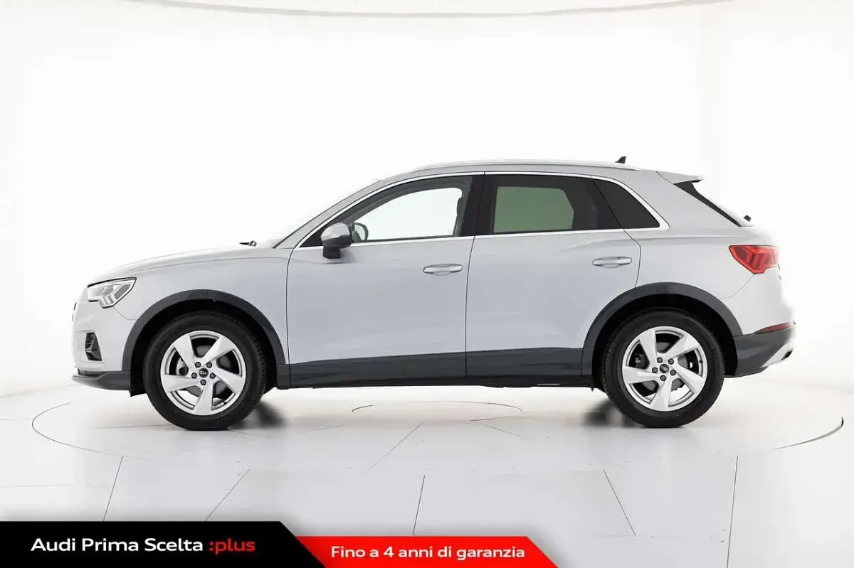 Usata Audi Q2 Advanced 150 CV (110 kW) 2025 Argento SUV