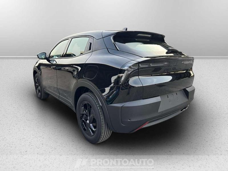 Nuova Alfa Romeo Junior 145 CV (106 kW) 2026 Nero tortona SUV