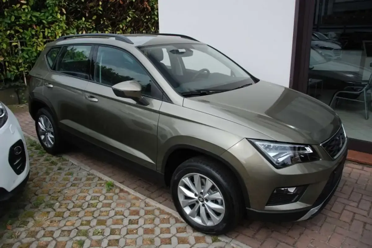 Usata Seat Ateca FR 150 CV (110 kW) 2023 Argento SUV