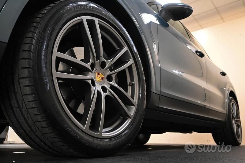 Usata Porsche Cayenne 340 CV (250 kW) 2019 Blu SUV