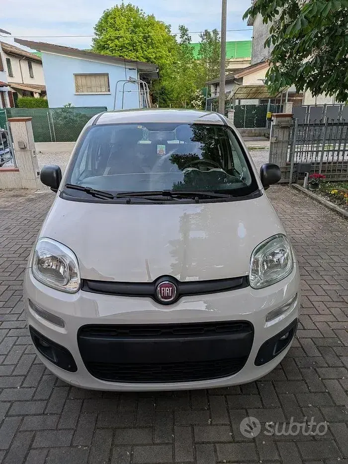 Usata Fiat Panda Easy 85 CV (62 kW) 2015 Utilitaria