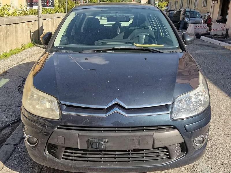 Blu/azzurro Usata 2010 Citroën C4 VTR Sport Tre volumi | 2450 € (Buon prezzo) - Immagine 1/4