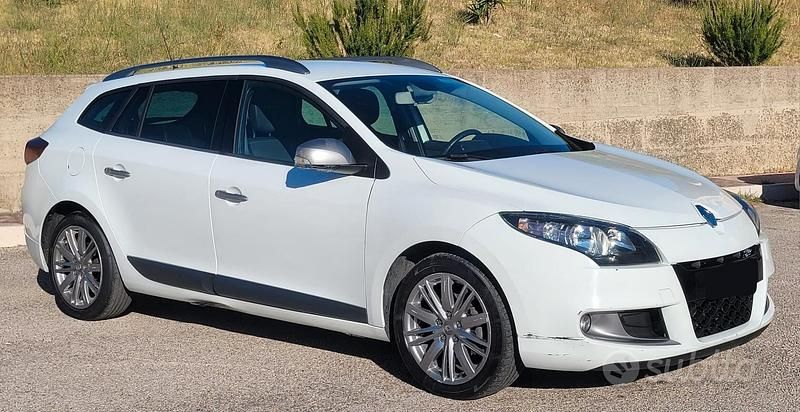 Usata Renault Mégane GrandTour 110 CV (80 kW) 2011 Bianco Station wagon