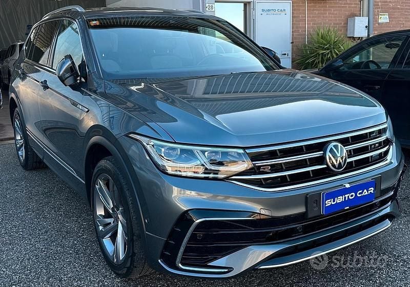 Usata VW Tiguan Allspace R-line 150 CV (110 kW) 2022 Grigio SUV