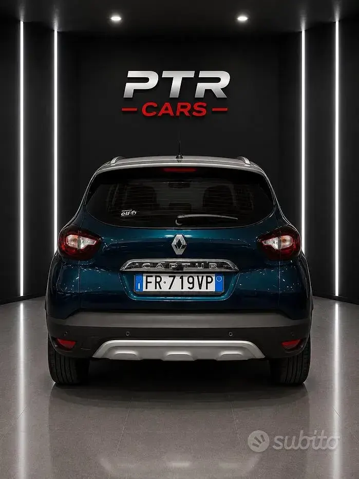 Usata Renault Captur 110 CV (80 kW) 2018 Bluazzurro SUV