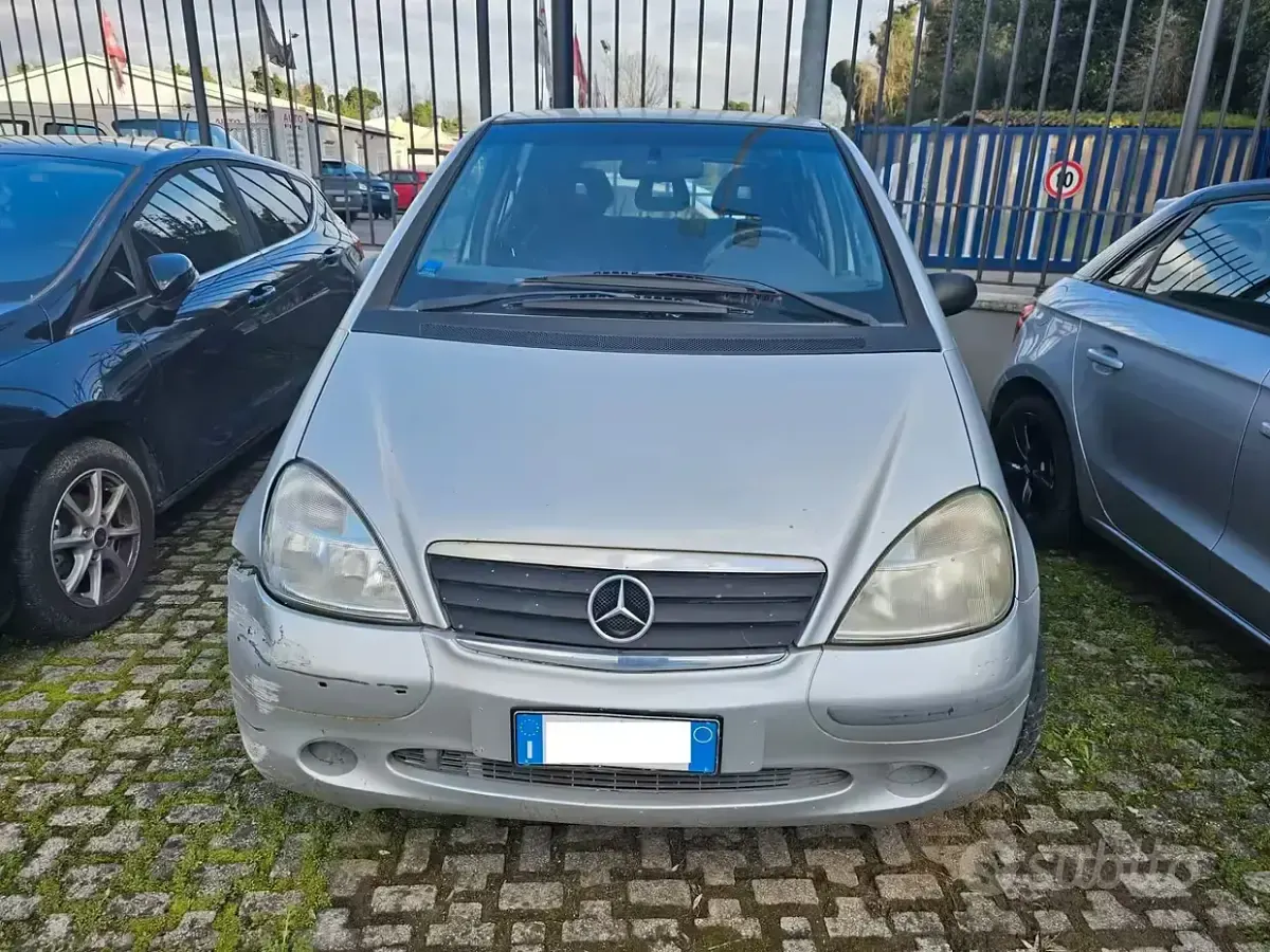 Usata Mercedes A170 Classic 90 CV (66 kW) 2000 Berlina
