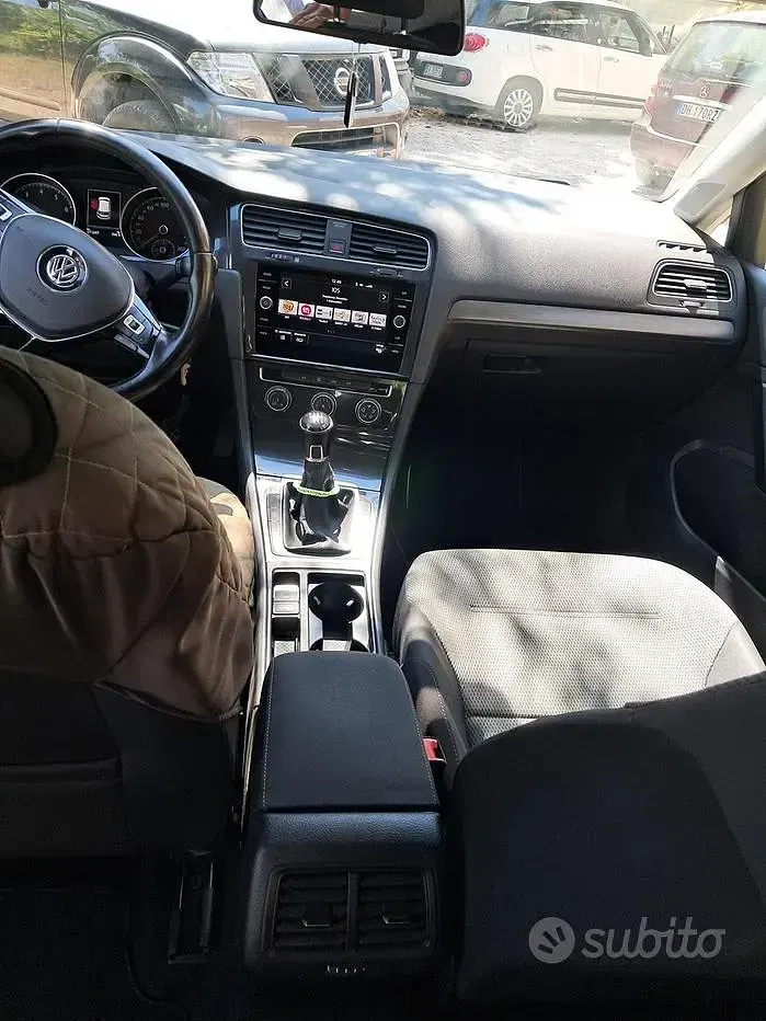 Używany VW Golf VII 110 KM (80 kW) 2018 Sedan/Limuzyna