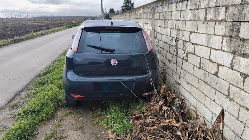 Brugt Fiat Punto 77 HK (56 kW) 2014 Sort Sedan