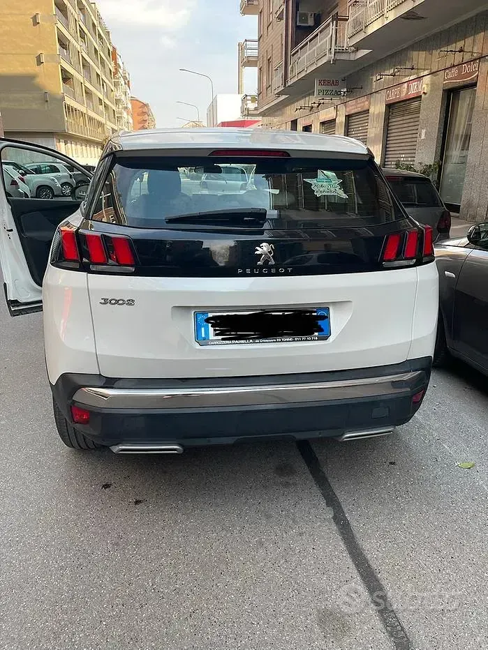 Begagnad Peugeot 3008 131 HK (96 kW) 2019 Vit SUV