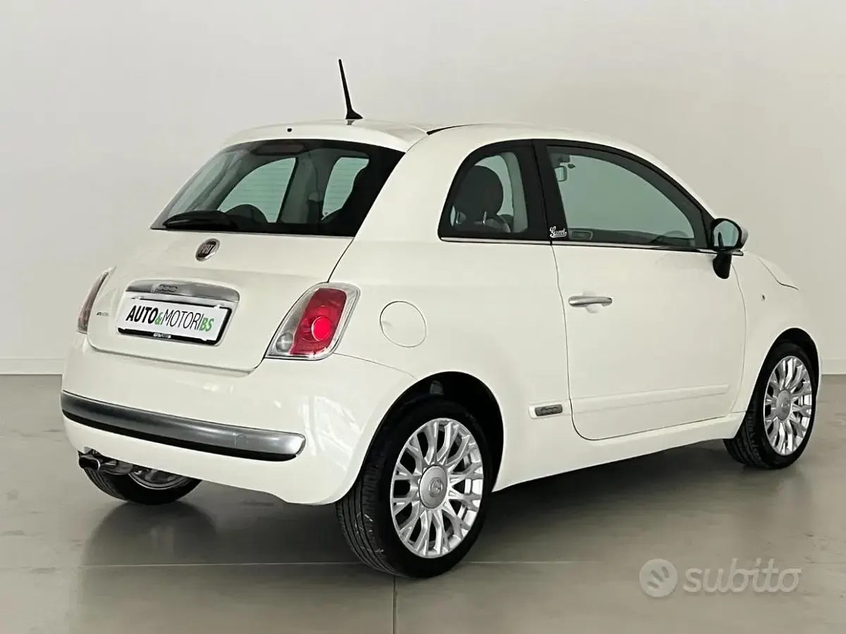 Usata Fiat 500 Lounge 69 CV (50 kW) 2013 Bianco Utilitaria