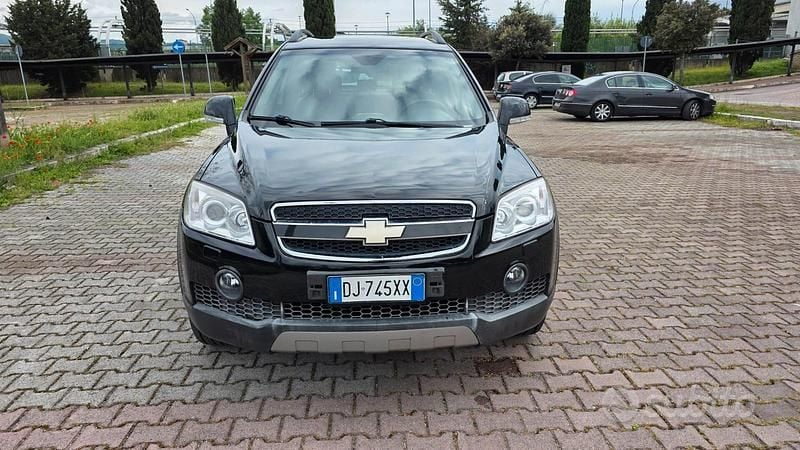 Usata Chevrolet Captiva 150 CV (110 kW) 2007 Nero SUV