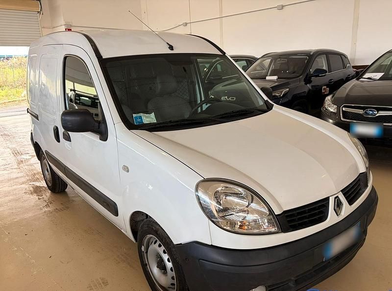 Usata Renault Kangoo 67 CV (49 kW) 2009 Bianco