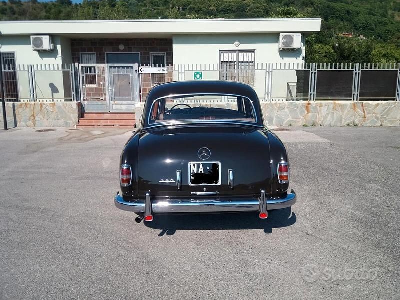 Usata Mercedes 190 1950 Marrone Berlina