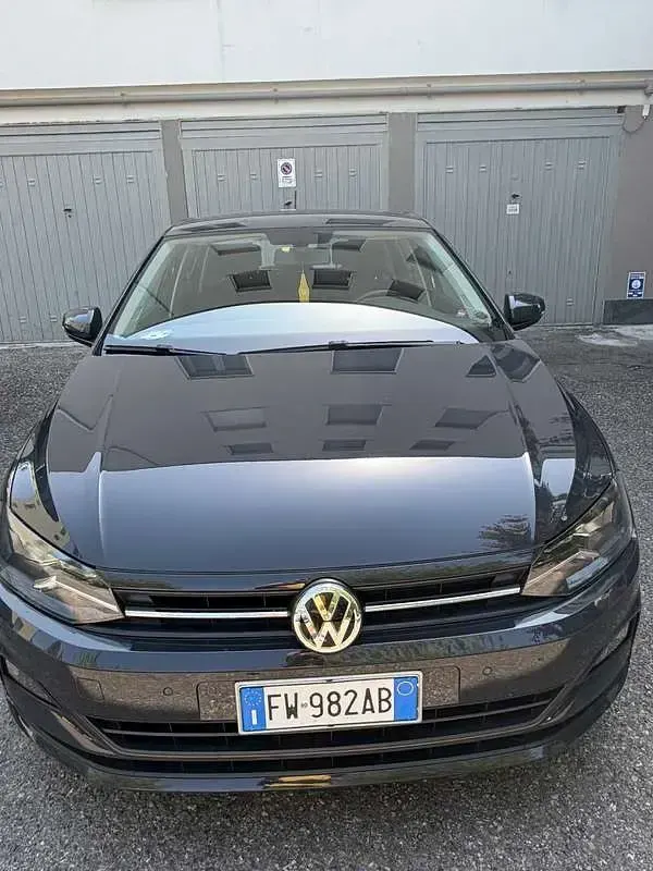Usata VW Polo Highline 95 CV (69 kW) 2019 Grigio Utilitaria