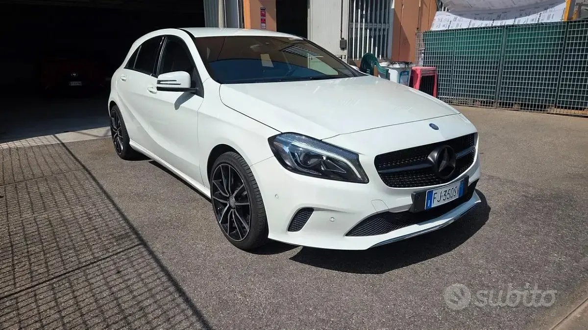 Usata Mercedes A200 Executive 156 CV (114 kW) 2016 Bianco Utilitaria
