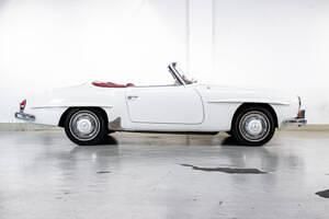 Usata Mercedes 190 105 CV (77 kW) 1963 Bianco Berlina