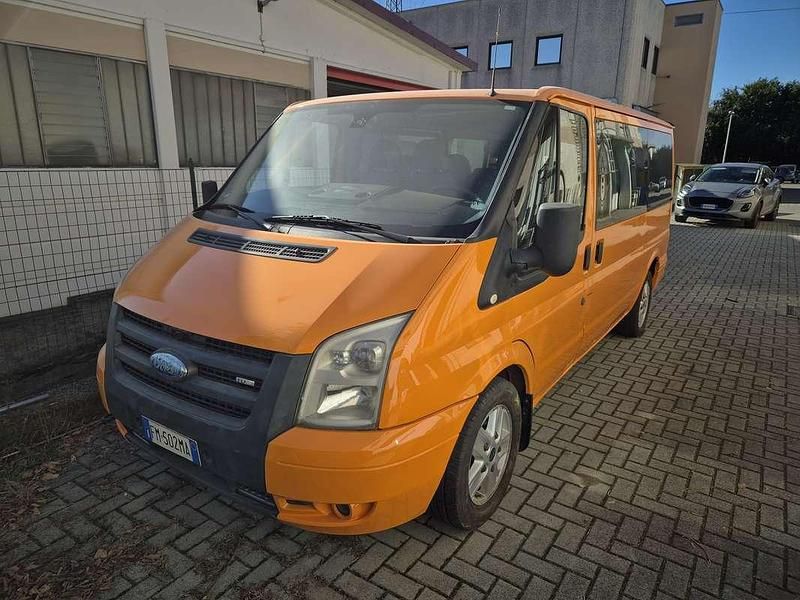 Usata Ford Transit 131 CV (96 kW) 2007 Arancione Furgone