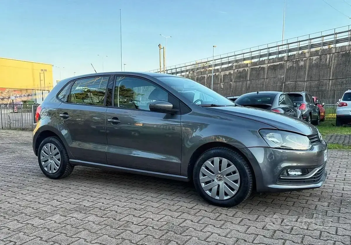 Usata VW Polo 90 CV (66 kW) 2016 Grigio Berlina