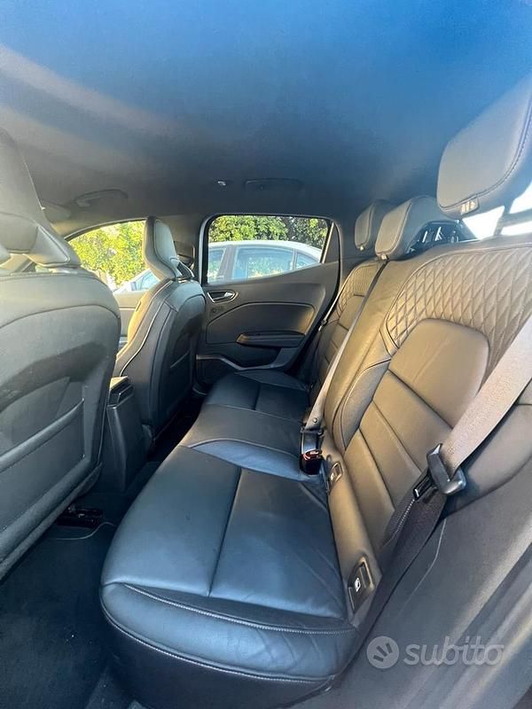Usata Renault Clio V Initiale Paris 130 CV (95 kW) 2019 Nero Berlina