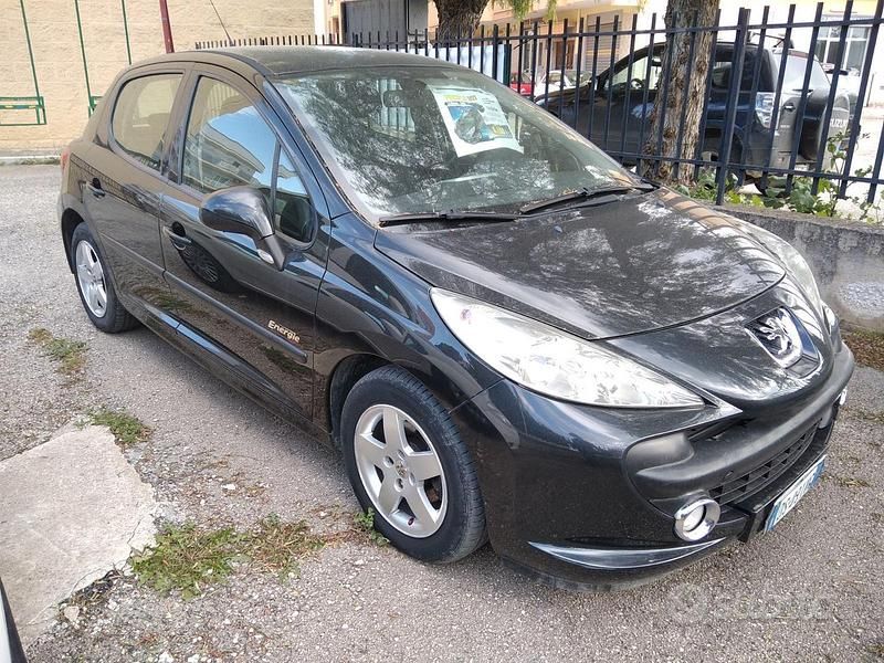 Usata Peugeot 207 70 CV (51 kW) 2008 Berlina