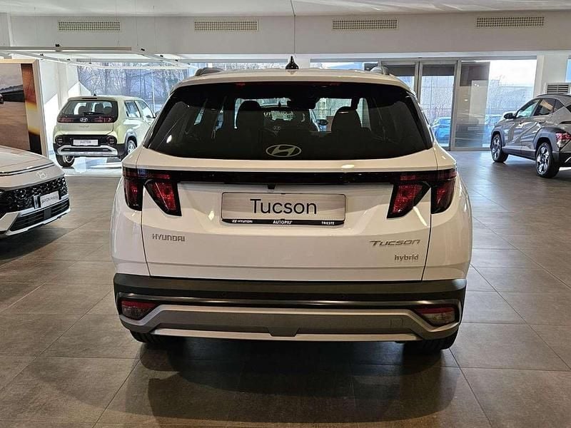 Nuova Hyundai Tucson 215 CV (158 kW) 2026 Atlas white SUV