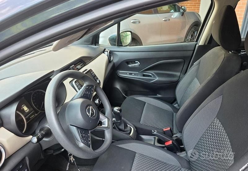 Usata Nissan Micra Acenta 71 CV (52 kW) 2021 Grigio Utilitaria
