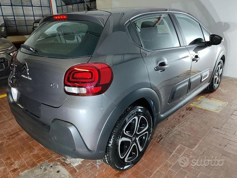 Usata Citroën C3 PureTech 83 CV (61 kW) 2024 Grigio Berlina