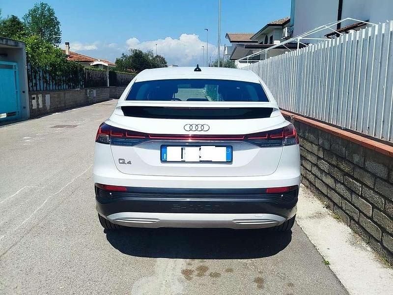 Usado Audi Q4 Sportback e-tron Advanced 69 kW (95 CV) 2023 Blanco SUV