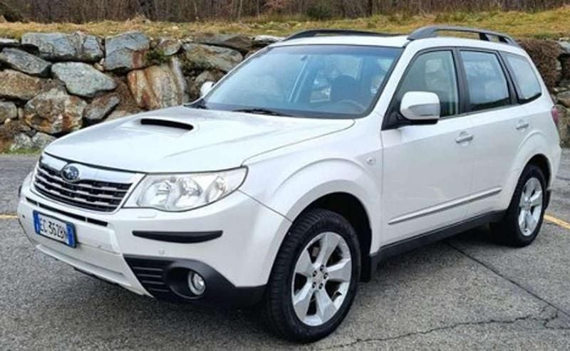 Usata Subaru Forester Trend 147 CV (108 kW) 2010 Bianco SUV