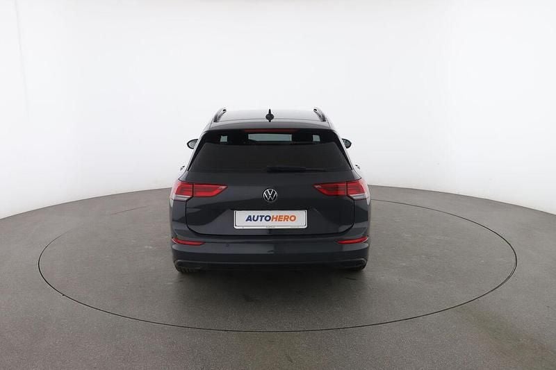 Usata VW Golf VIII Life 116 CV (85 kW) 2022 Grigio