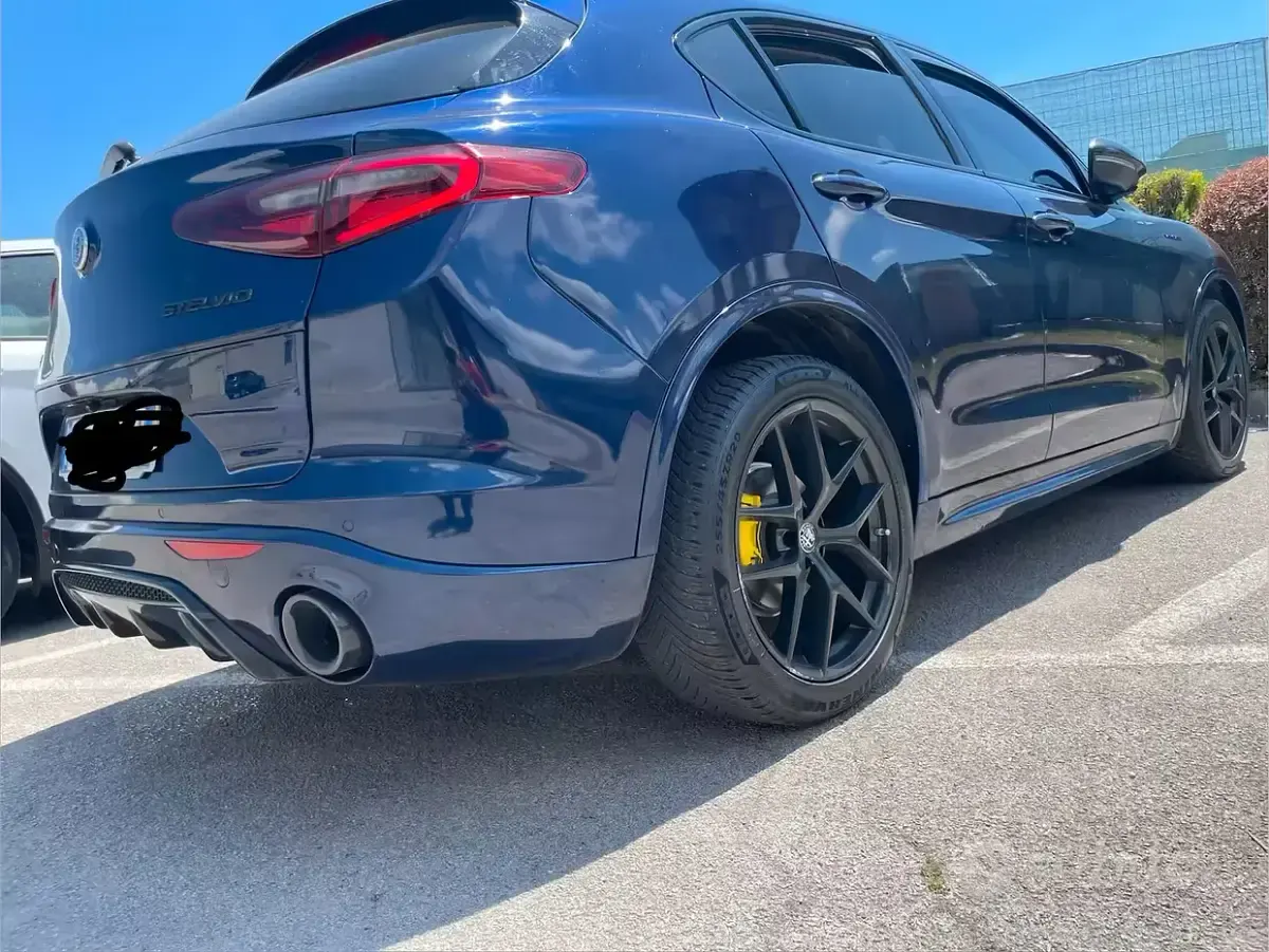 Usata Alfa Romeo Stelvio Veloce 179 CV (131 kW) 2017 SUV