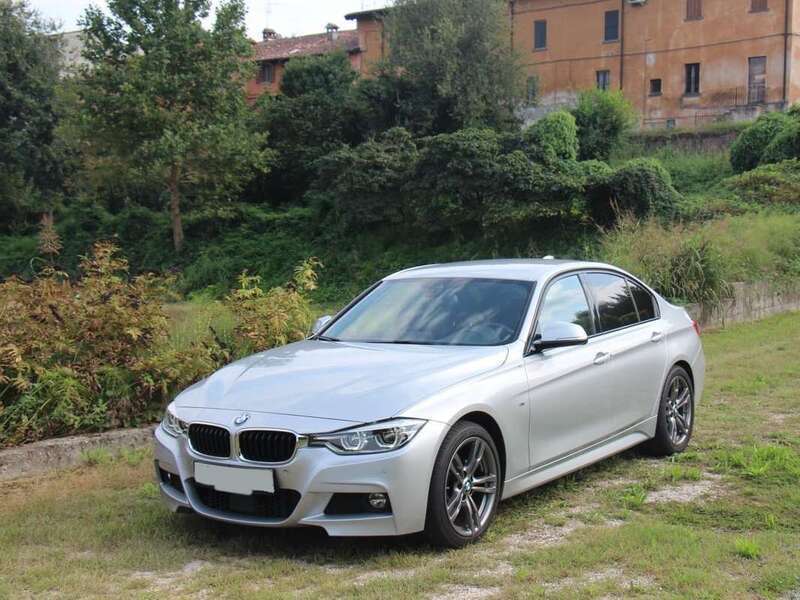 Usato 2016 BMW 330 2.0 Benzin 252 CV (32.000 €)