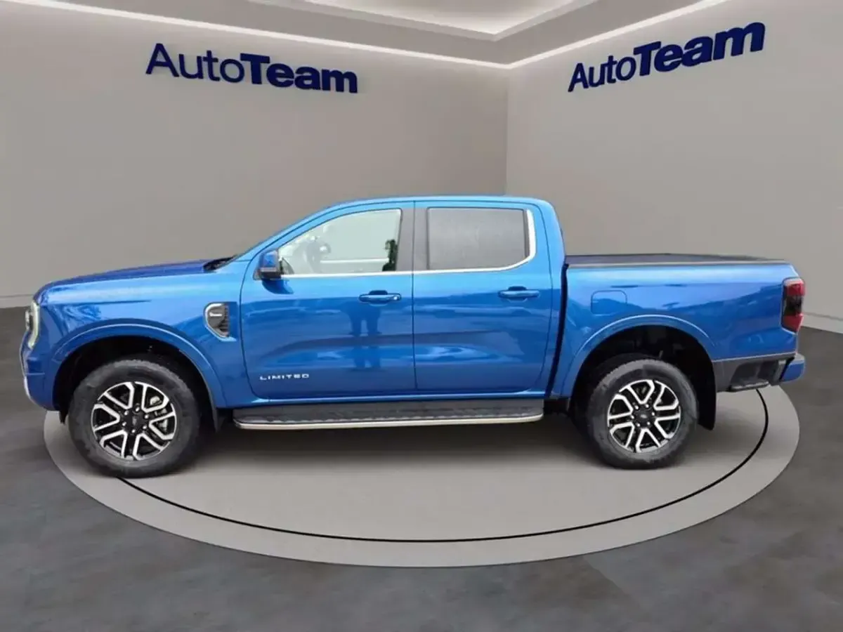 Usata Ford Ranger Limited 205 CV (150 kW) 2023 Blue lightning Pick-up