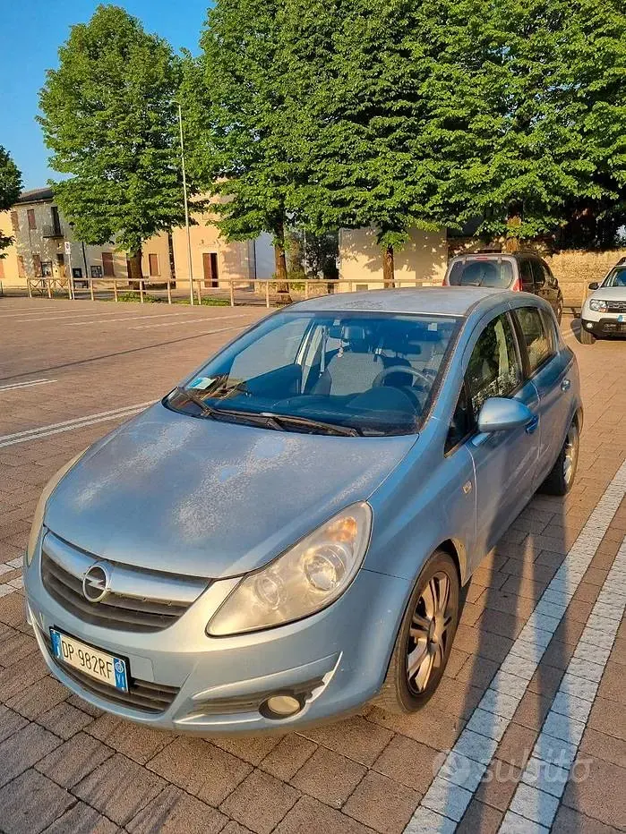 Usata Opel Corsa 80 CV (58 kW) 2008 Utilitaria