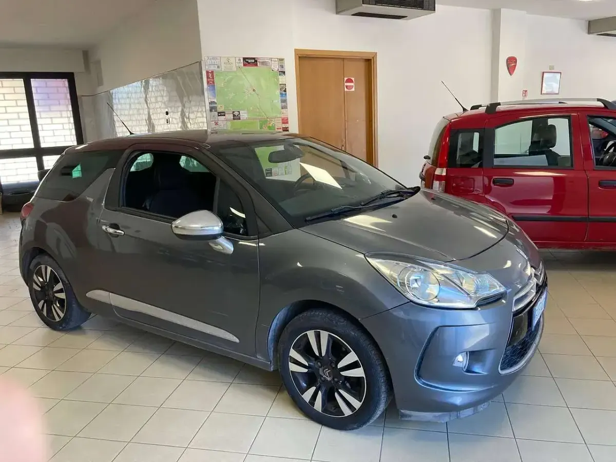 Usata Citroën DS3 So Chic 92 CV (67 kW) 2011 Grigio Utilitaria