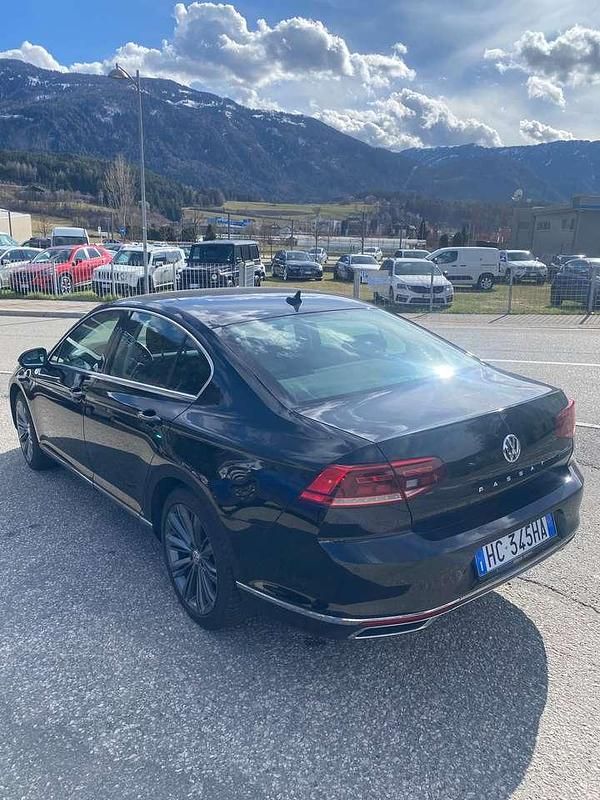 Usata VW Passat 190 CV (139 kW) 2020 Nero Berlina
