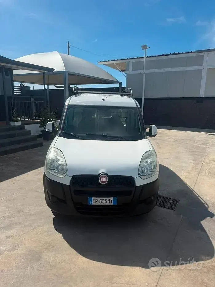 Usata Fiat Doblò 105 CV (77 kW) 2013 Bianco Monovolume