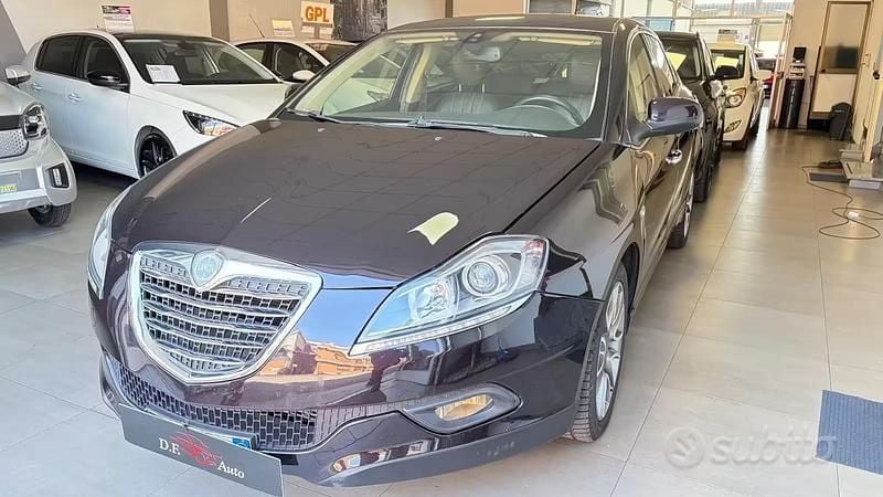 Usata Lancia Delta Gold 120 CV (88 kW) 2014 Nero Utilitaria