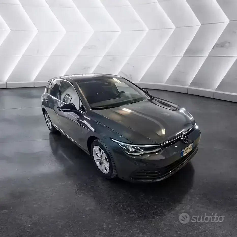 Begagnad VW Golf VII Executive 150 HK (110 kW) 2020 Grå Sedan