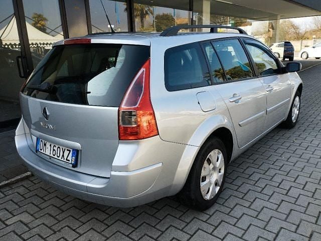 Usata Renault Mégane GrandTour 105 CV (77 kW) 2008 Argento Station wagon