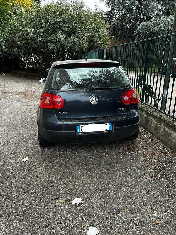 Usata VW Golf V Sportline 2005 Utilitaria
