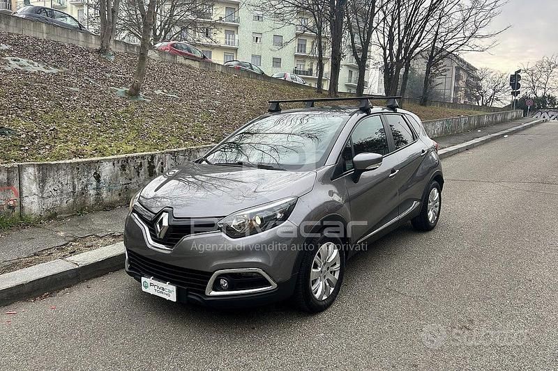 Usata Renault Captur 90 CV (66 kW) 2013 Grigio SUV