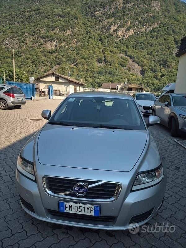 Usata Volvo V50 101 CV (74 kW) 2012 Grigio Station wagon