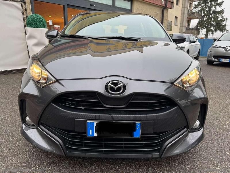 Usata Mazda 2 92 CV (67 kW) 2022 Grigio Berlina