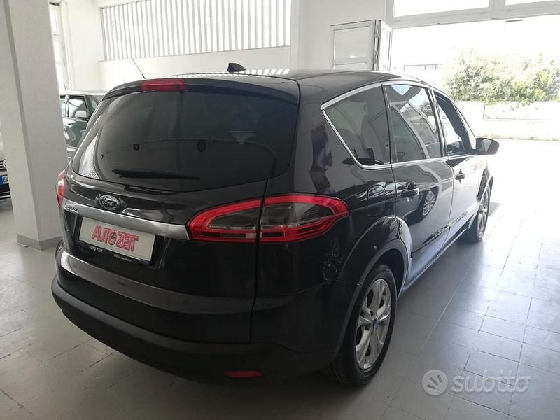 Usata Ford S-MAX Titanium 163 CV (119 kW) 2011 Grigio Monovolume