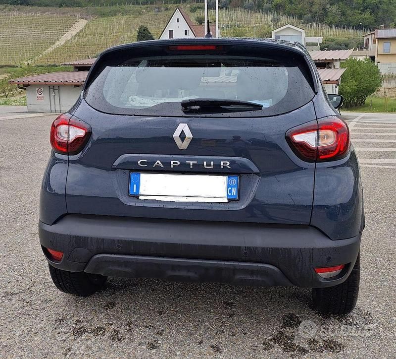Usata Renault Captur Life 90 CV (66 kW) 2017 Blu/azzurro SUV