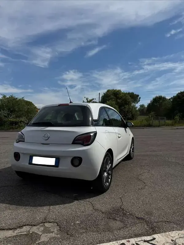 Usata Opel Adam 69 CV (50 kW) 2013 Bianco Utilitaria