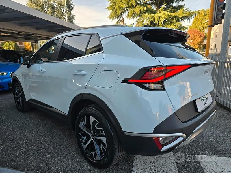 Usata Kia Sportage Style 180 CV (132 kW) 2022 Bianco SUV