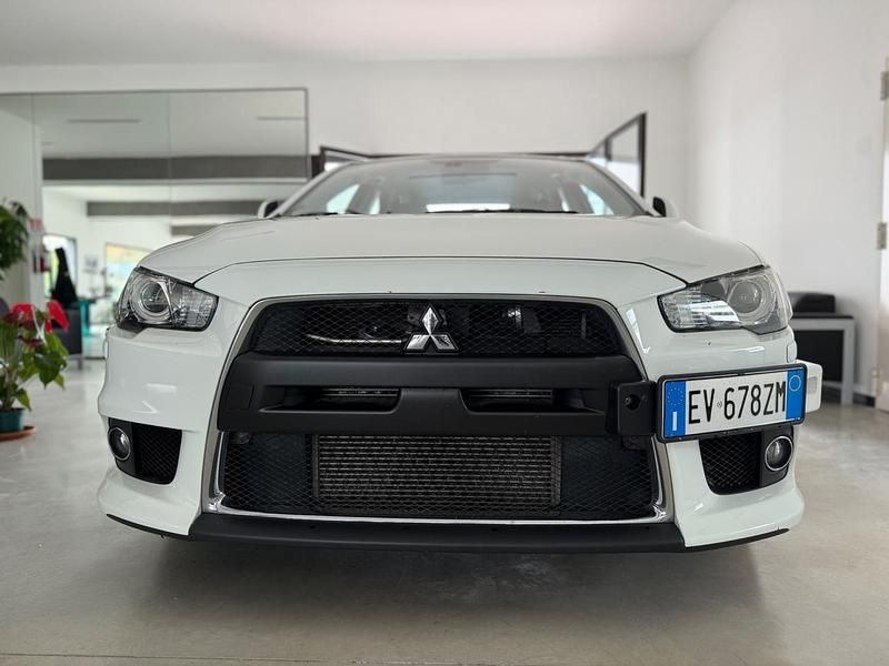Usata Mitsubishi Lancer Evolution 295 CV (216 kW) 2014 Bianco Berlina