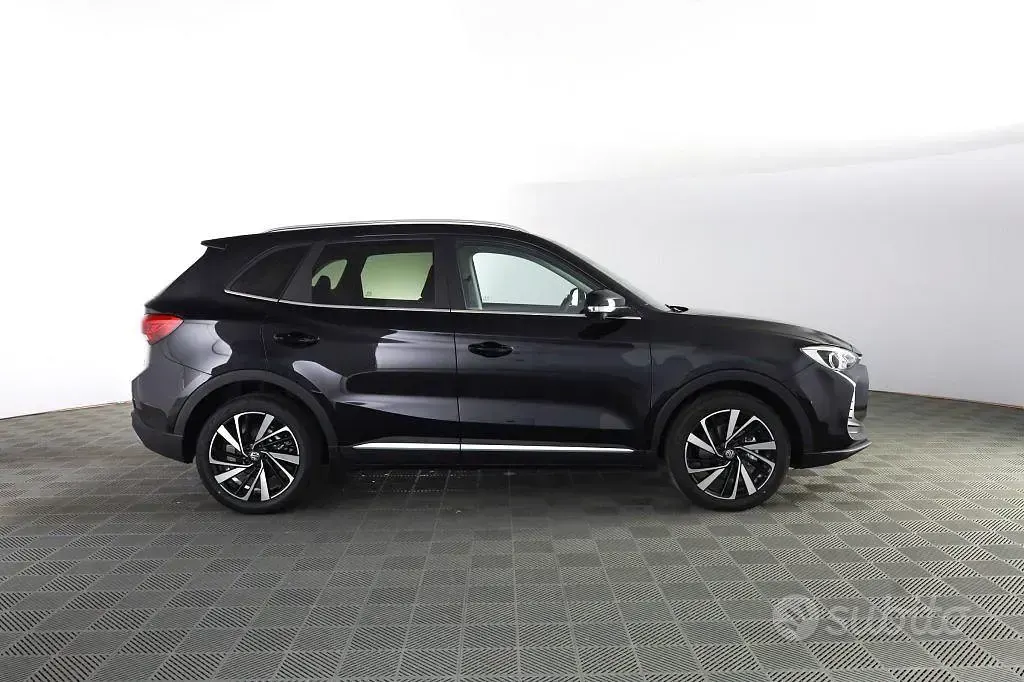 Usata MG ZS Luxury 102 CV (75 kW) 2026 Pebble black SUV